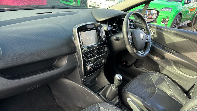 Renault Clio 0.9 TCE 90 Signature Nav 5dr Petrol Hatchback